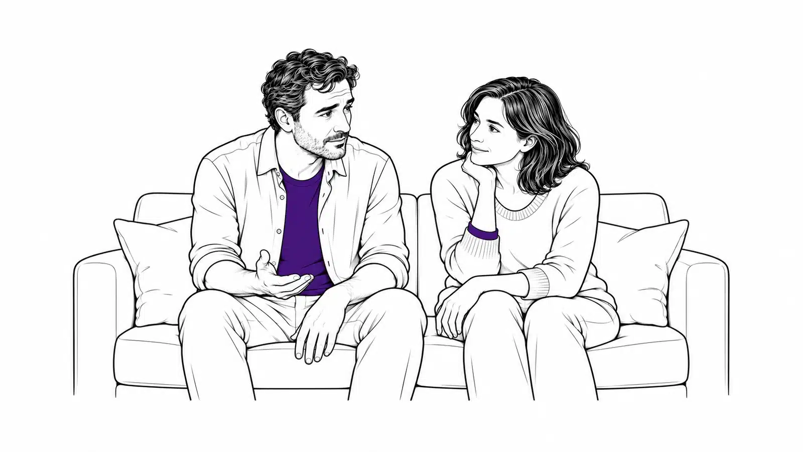 Una pareja adulta conversa sentada en un sofá. Pierdo la erección con mi pareja es el problema que discuten.